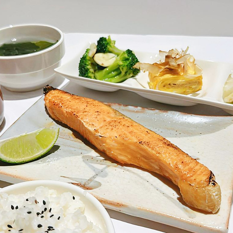 No.4 鮮烤鮭魚（超值套餐）