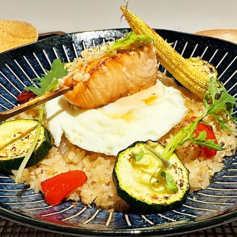 大塊炸豬排/太陽蛋丼燉飯（超值套餐）